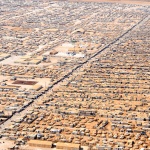 問題長年未解決，幾代人滯留，肯尼亞難民營變城市。活在全球最大難民營裡是這樣的…
