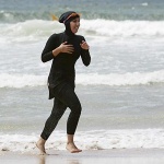 為什麼法國多個城市禁止婦女在沙灘穿着伊斯蘭式「布基尼」泳裝？
