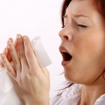 我們咳嗽、打噴嚏的飛沫可以飄得多遠？