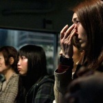 日本盛行「宅泣便」：同事或組員齊哭一場，盡情「淚活」，身心壓力頓釋！