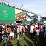 溫布頓網球賽場內場外人龍處處，為何英國民眾樂於排隊？