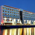 全球第一間海上酒店由澳洲大堡礁輾轉變成了北韓的「海金剛飯店」 最終落幕