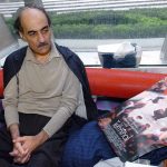 電影《機場客運站》故事人物的伊朗政治難民在巴黎機場逝世
