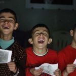 流動黑房 讓土耳其流離失所的孩子用光影表達自我