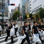 日本樂手在東京澀谷區發起早晨清潔運動 國內外義工踴躍參與